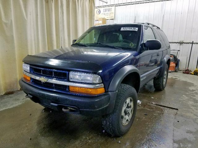 1GNCT18W3YK250181 - 2000 CHEVROLET BLAZER BLUE photo 2