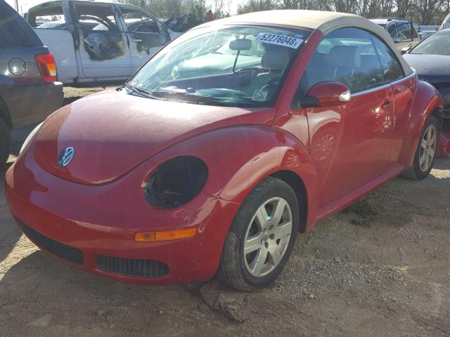 3VWRF31Y37M402935 - 2007 VOLKSWAGEN NEW BEETLE SILVER photo 2