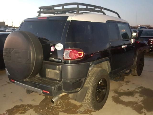 JTEZU11F070016368 - 2007 TOYOTA FJ CRUISER BLACK photo 4