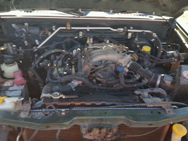 1N6ED29Y72C373114 - 2002 NISSAN FRONTIER C GREEN photo 7