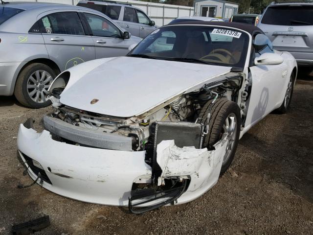 WP0CA29878U710595 - 2008 PORSCHE BOXSTER WHITE photo 2