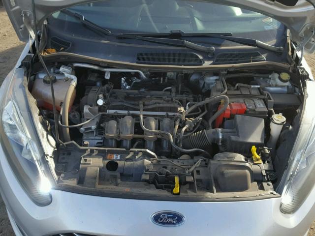 3FADP4AJ5GM139047 - 2016 FORD FIESTA S SILVER photo 7