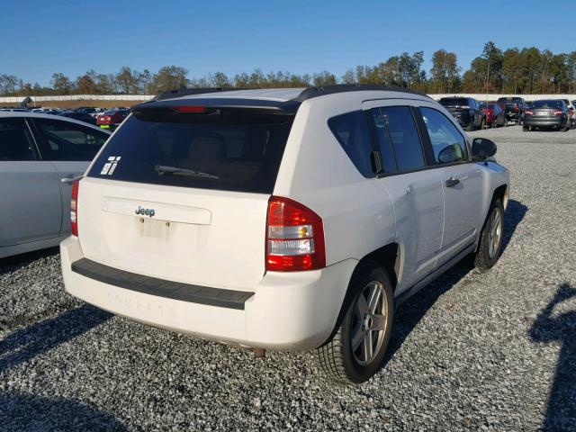 1J8FT47W97D118563 - 2007 JEEP COMPASS WHITE photo 4