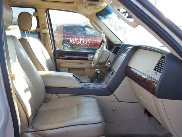 5LMFU28546LJ13492 - 2006 LINCOLN NAVIGATOR WHITE photo 5