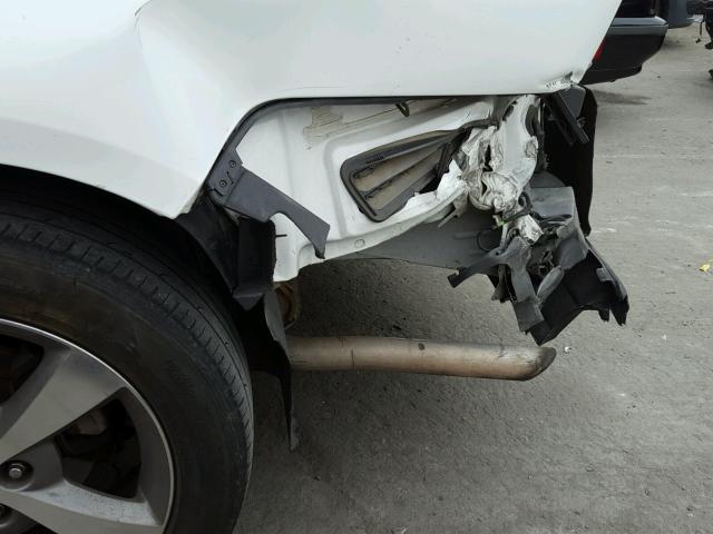 1G1ZC5E04CF332859 - 2012 CHEVROLET MALIBU 1LT WHITE photo 9