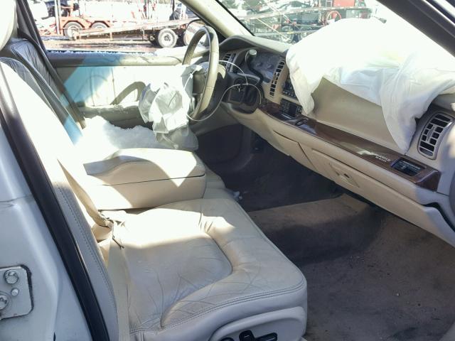 1G4CW54K234194222 - 2003 BUICK PARK AVENU WHITE photo 5