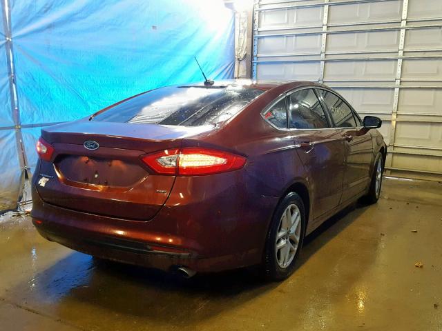 3FA6P0H75GR131481 - 2016 FORD FUSION SE MAROON photo 4