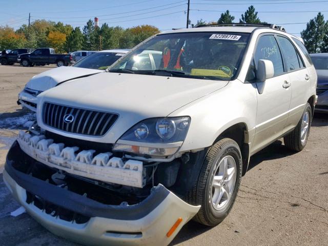 JT6GF10U9Y0067561 - 2000 LEXUS RX 300 WHITE photo 2