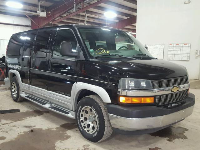 1GBFH15T251227708 - 2005 CHEVROLET EXPRESS G1 BLACK photo 1