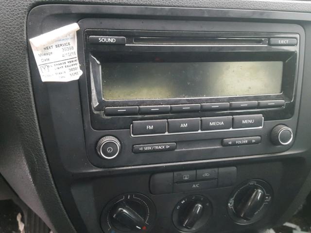 3VW2K7AJ9FM321573 - 2015 VOLKSWAGEN JETTA BASE CHARCOAL photo 9