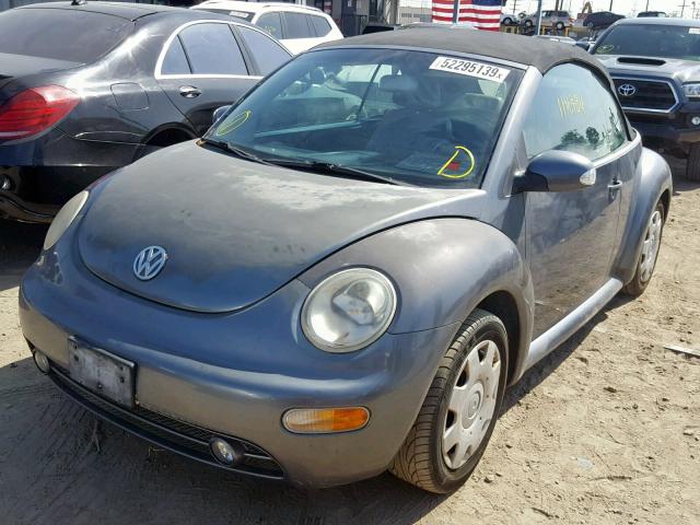3VWCD31Y04M322144 - 2004 VOLKSWAGEN NEW BEETLE ნაცრისფერი ფოტო 2
