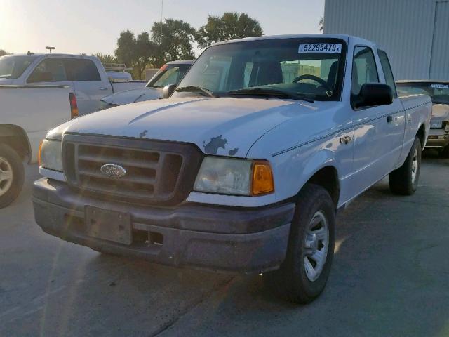 1FTYR14U74PA36163 - 2004 FORD RANGER SUP WHITE photo 2