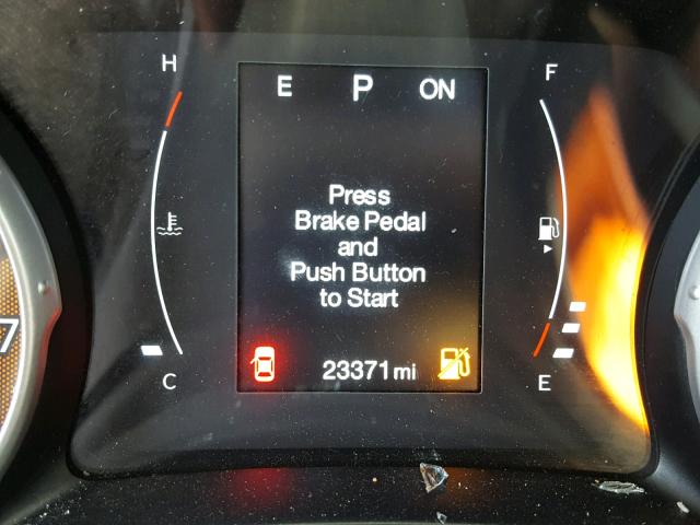 3C4NJDAB3HT642785 - 2017 JEEP COMPASS SP 白色 照片 8