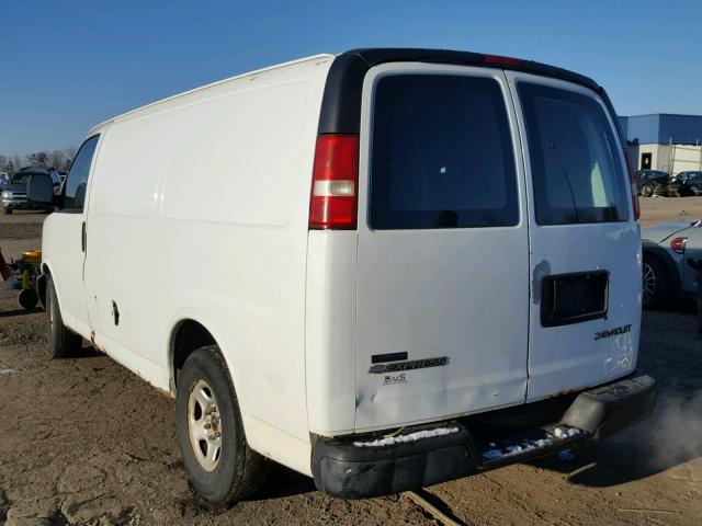 1GCFG15X531153599 - 2003 CHEVROLET EXPRESS G1 WHITE photo 3