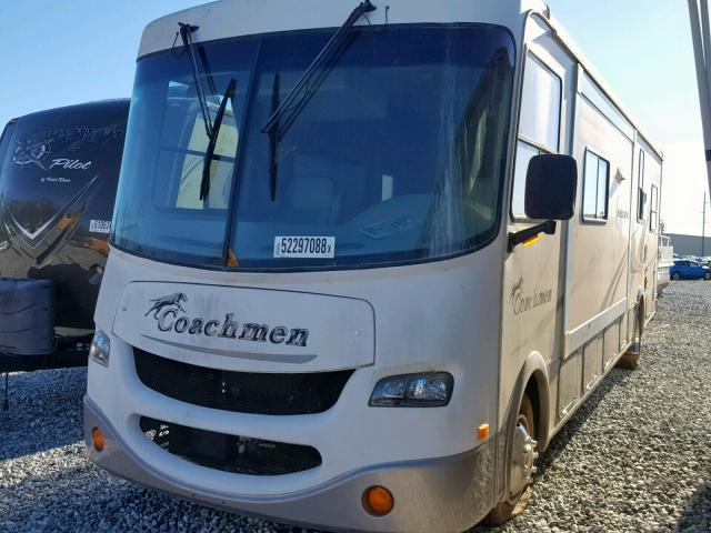 1FCMF53S930A05633 - 2004 COACH MIRADA WHITE photo 2