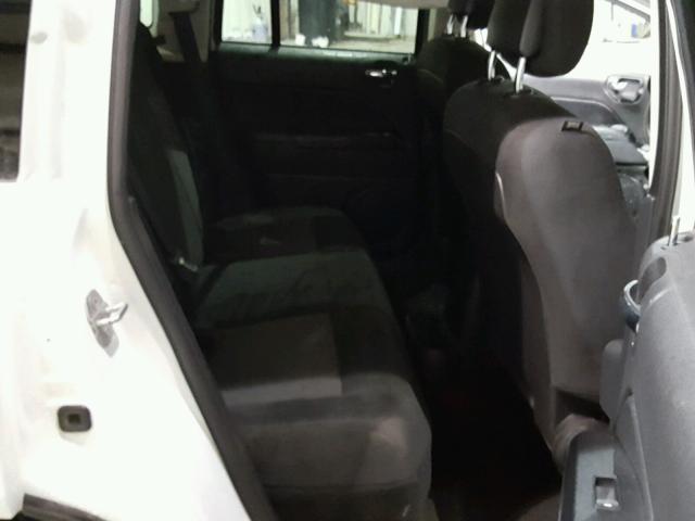 1C4NJCBA8FD250131 - 2015 JEEP COMPASS SP 白色 照片 6