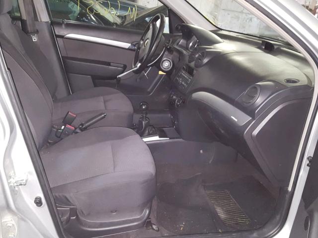KL1TD5DE8BB143605 - 2011 CHEVROLET AVEO LS SILVER photo 5