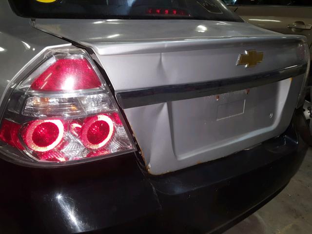 KL1TD5DE8BB143605 - 2011 CHEVROLET AVEO LS SILVER photo 9
