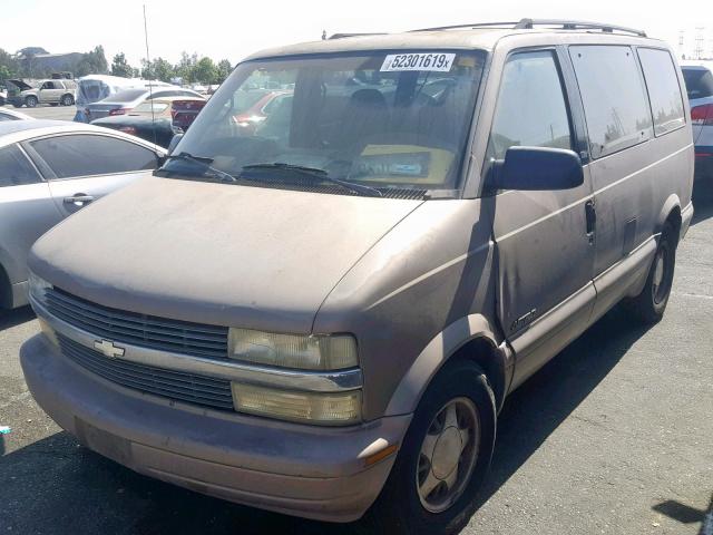 1GNDM19W7WB117839 - 1998 CHEVROLET ASTRO BROWN photo 2