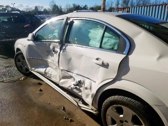 1G8ZS57N67F152110 - 2007 SATURN AURA XE WHITE photo 10