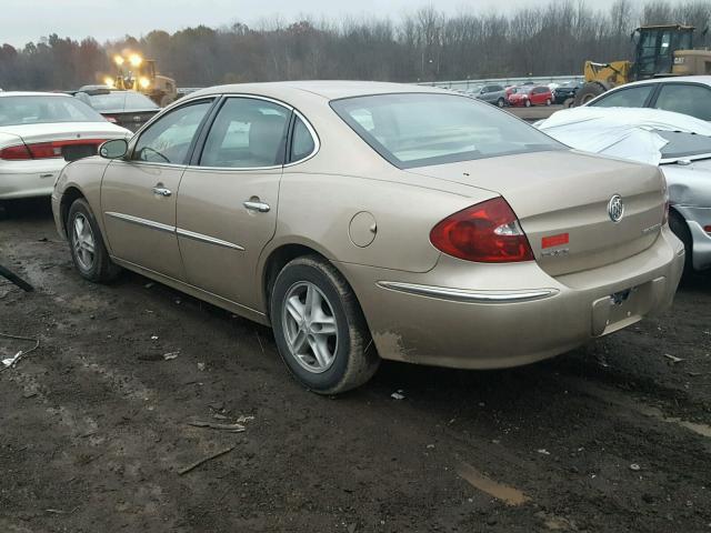 2G4WD532651351284 - 2005 BUICK LACROSSE C GOLD photo 3