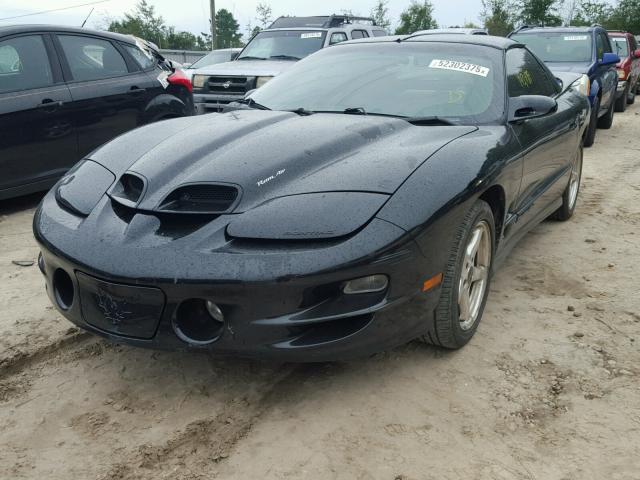 2G2FV22G612111075 - 2001 PONTIAC FIREBIRD F BLACK photo 2