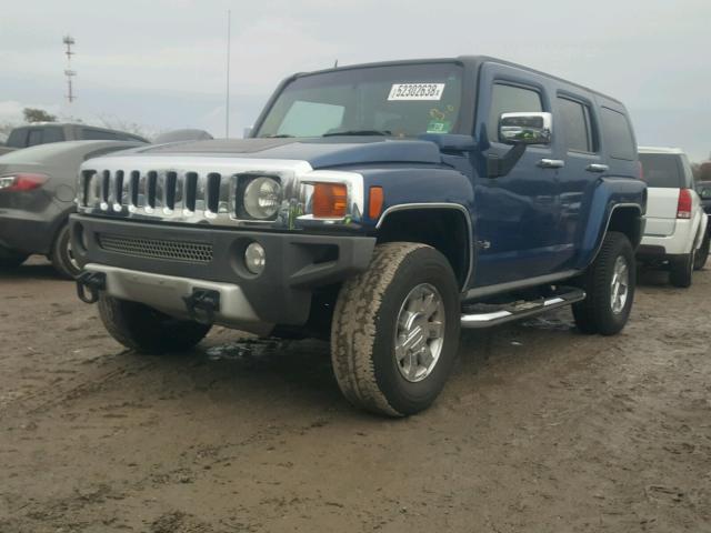 5GTDN136368316939 - 2006 HUMMER H3 BLUE photo 2