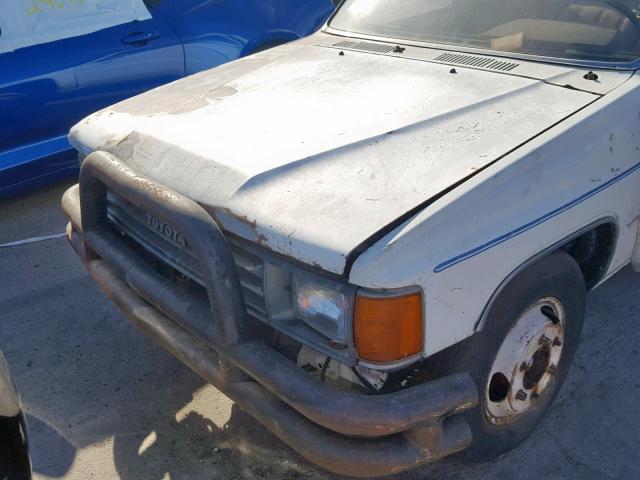 JT5RN55T5H7024186 - 1987 TOYOTA PICKUP CAB WHITE photo 9