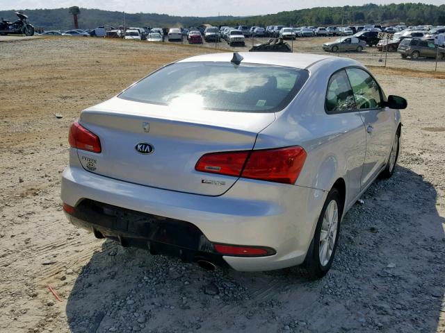 KNAFX6A87E5249951 - 2014 KIA FORTE EX WHITE photo 4