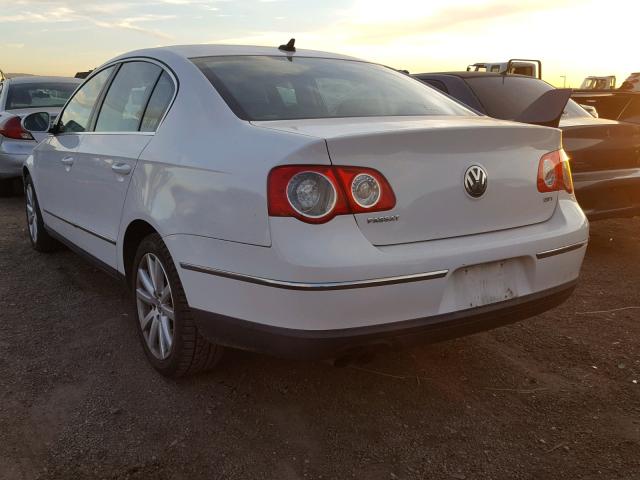 WVWJM7AN7AE075990 - 2010 VOLKSWAGEN PASSAT KOM WHITE photo 3