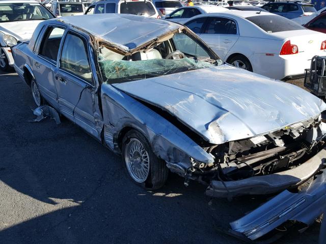 1LNLM82W8VY706395 - 1997 LINCOLN TOWN CAR S SILVER photo 1