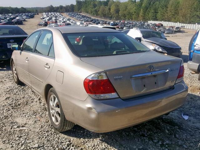 4T1BF30K85U110204 - 2005 TOYOTA CAMRY LE GOLD photo 3