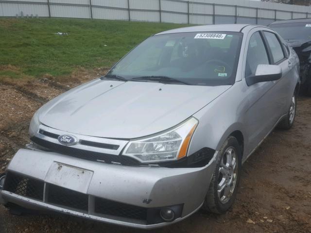 1FAHP36N99W214276 - 2009 FORD FOCUS SES SILVER photo 2