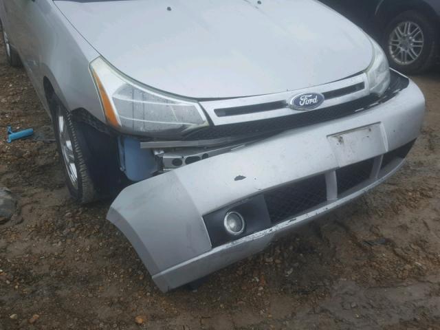 1FAHP36N99W214276 - 2009 FORD FOCUS SES SILVER photo 9