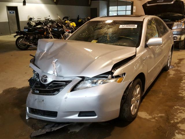 4T1BB46KX8U041223 - 2008 TOYOTA CAMRY HYBR SILVER photo 2