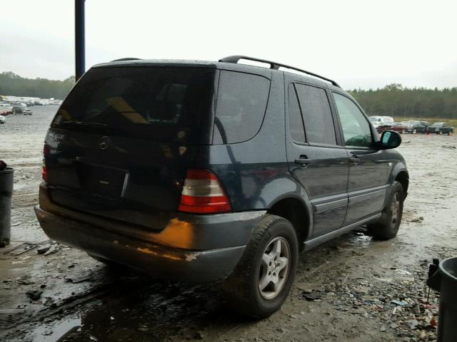 4JGAB54E2XA080841 - 1999 MERCEDES-BENZ ML 320 BLUE photo 4