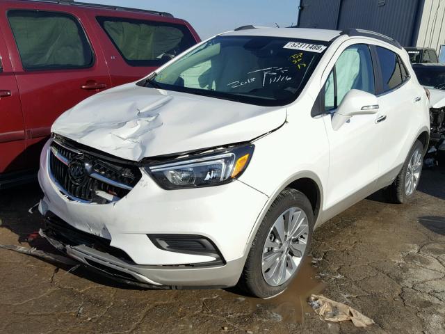 KL4CJASB7JB662687 - 2018 BUICK ENCORE PRE WHITE photo 2