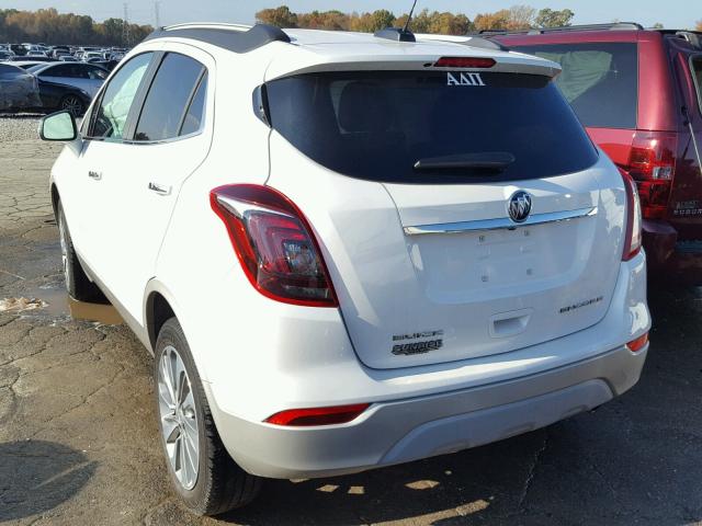 KL4CJASB7JB662687 - 2018 BUICK ENCORE PRE WHITE photo 3