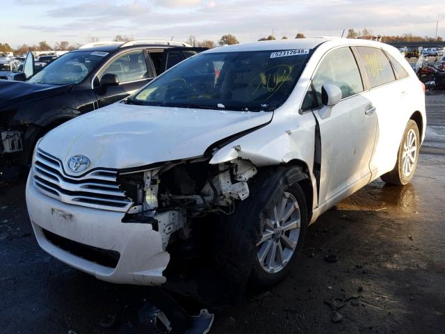 4T3ZA3BB0AU027958 - 2010 TOYOTA VENZA BASE WHITE photo 2