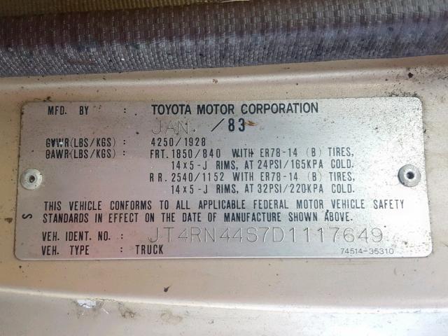 JT4RN44S7D1117649 - 1983 TOYOTA PICKUP 1/2 BEIGE photo 10