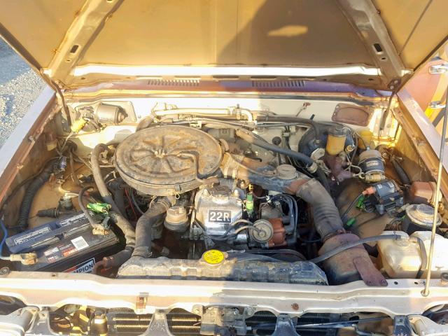 JT4RN44S7D1117649 - 1983 TOYOTA PICKUP 1/2 BEIGE photo 7