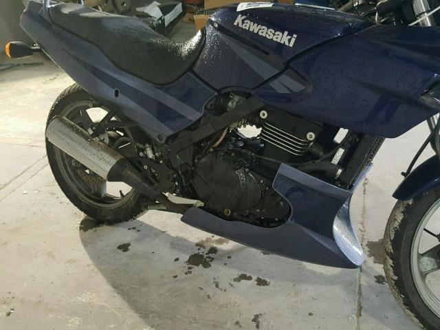 JKAEXVD163A079197 - 2003 KAWASAKI EX500 D BLUE photo 9