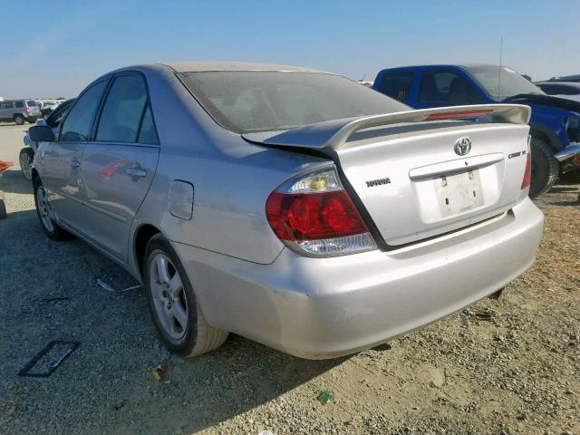 4T1BE32K95U542736 - 2005 TOYOTA CAMRY LE SILVER photo 3
