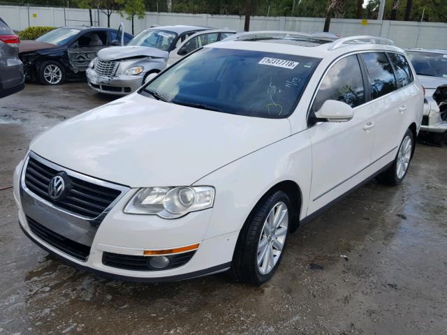 WVWXK7AN7AE145570 - 2010 VOLKSWAGEN PASSAT KOM WHITE photo 2