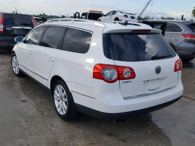 WVWXK7AN7AE145570 - 2010 VOLKSWAGEN PASSAT KOM WHITE photo 3