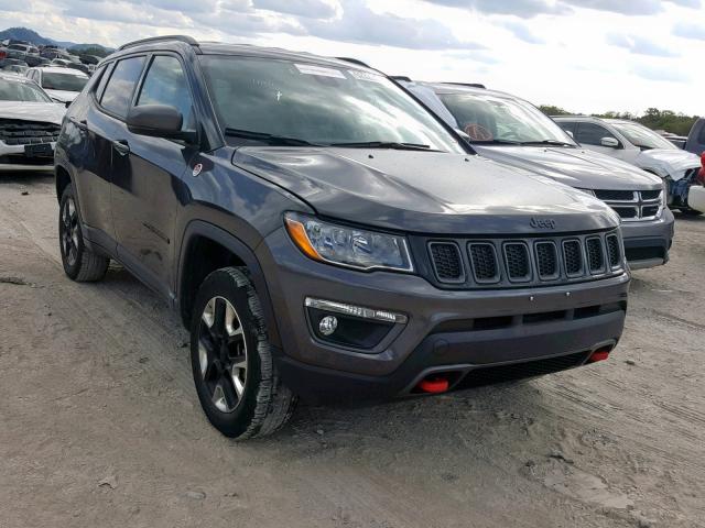 3C4NJDDB4JT441558 - 2018 JEEP COMPASS TR GRAY photo 1