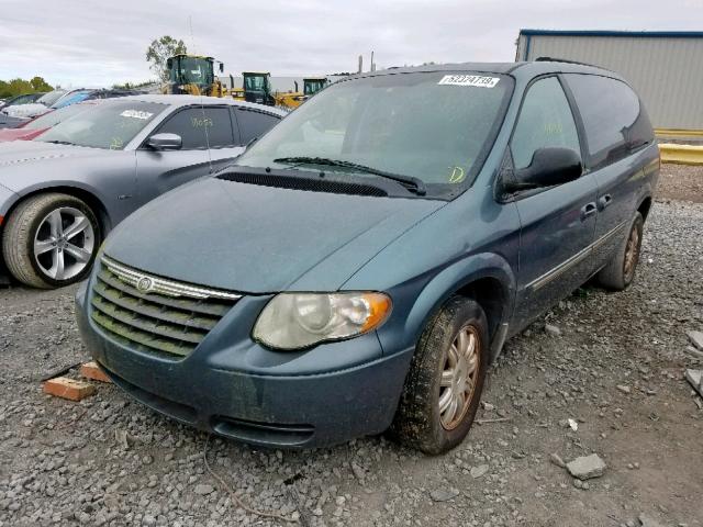 2A4GP54L57R136422 - 2007 CHRYSLER TOWN & COU BLUE photo 2