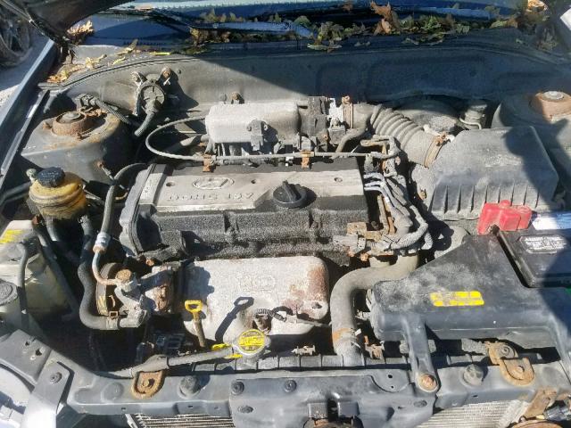 KMHCG35C01U089815 - 2001 HYUNDAI ACCENT GS GRAY photo 7