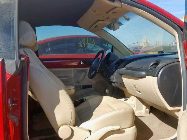 3VWSF31Y46M304853 - 2006 VOLKSWAGEN NEW BEETLE 红色 照片 5