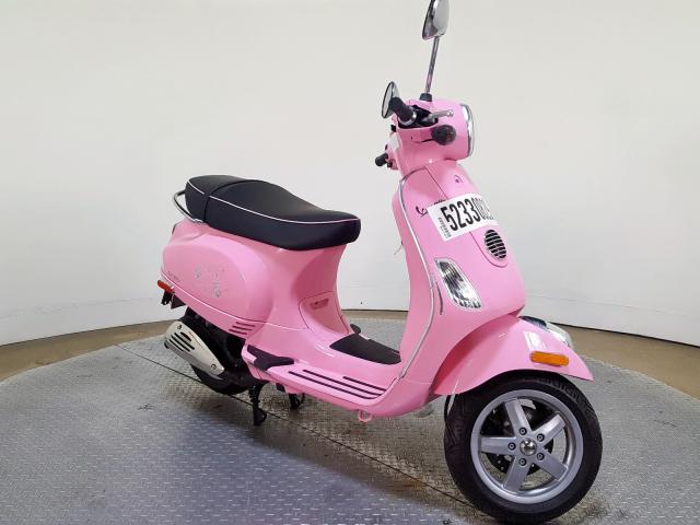 ZAPM448F2A5019559 - 2010 VESPA LX 150 PINK photo 2